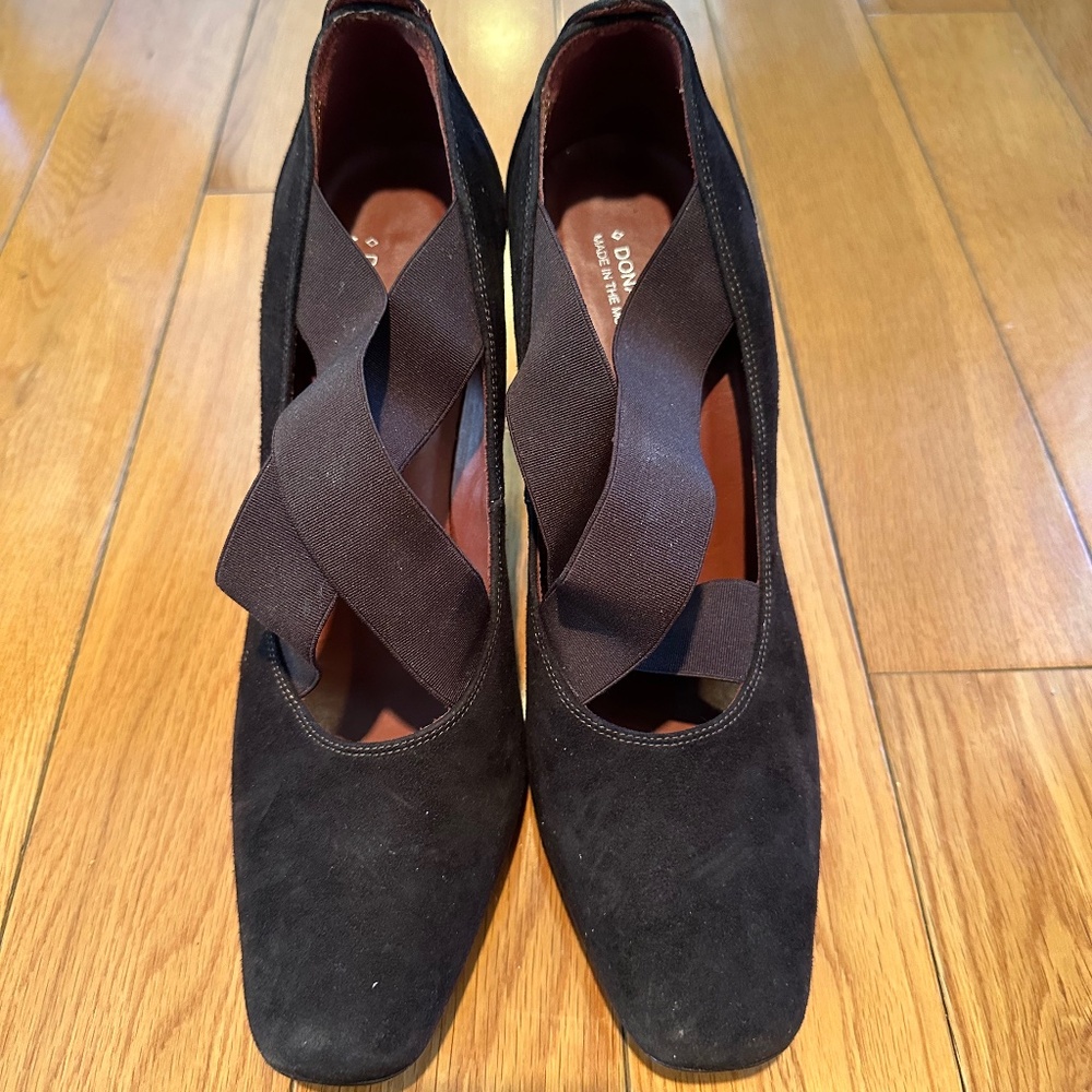 Donald J Pliner Suede Pumps with Comfortable Elastic Straps-Size 9.5